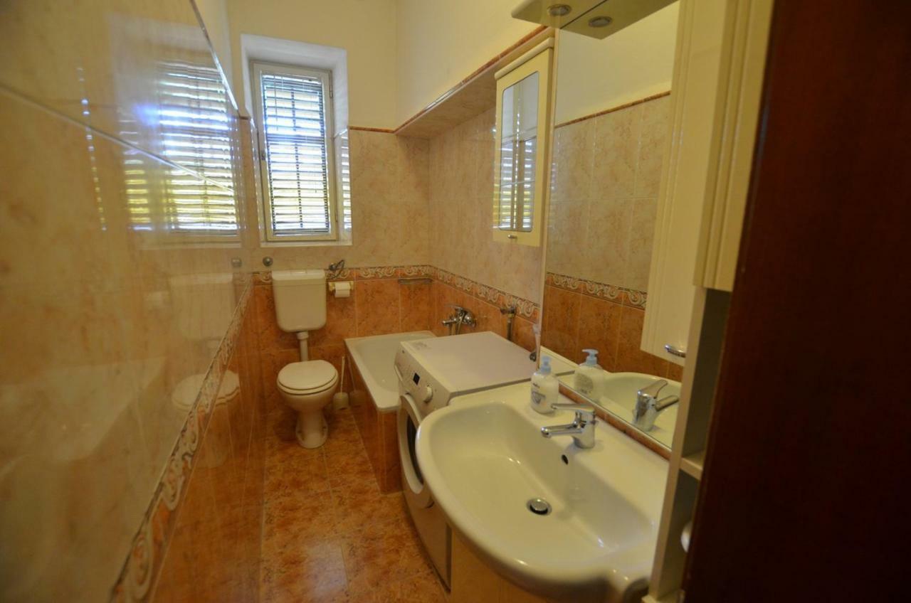 Yulia Apartments Rovinj Extérieur photo