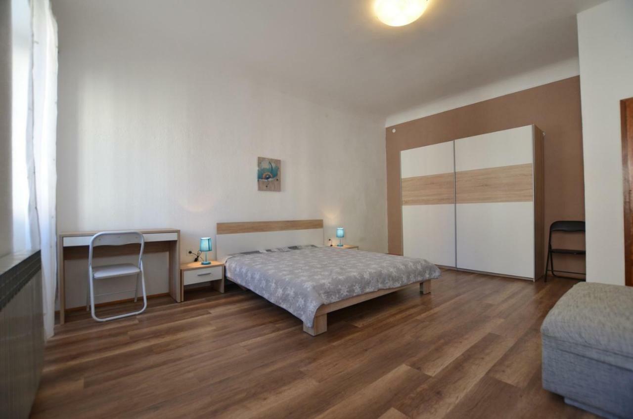 Yulia Apartments Rovinj Extérieur photo