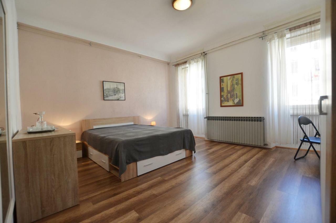 Yulia Apartments Rovinj Extérieur photo