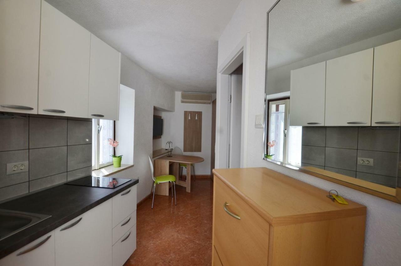 Yulia Apartments Rovinj Extérieur photo