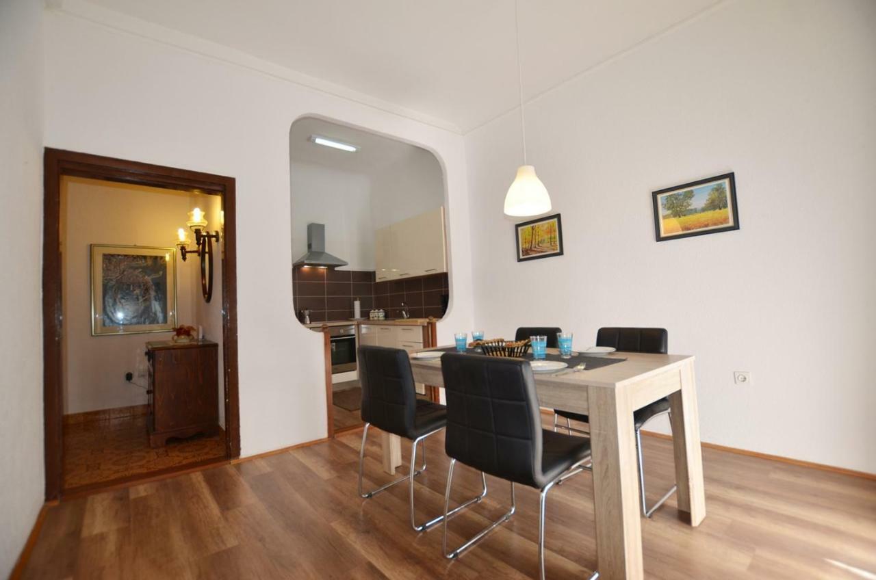 Yulia Apartments Rovinj Extérieur photo