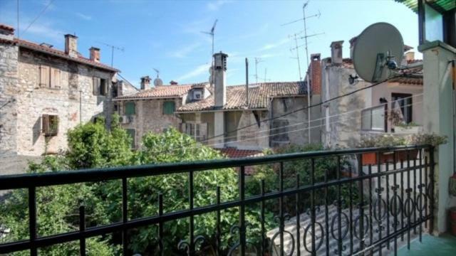 Yulia Apartments Rovinj Extérieur photo